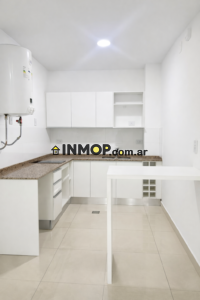 Venta de departamento en Barrio Bombal Godoy Cruz