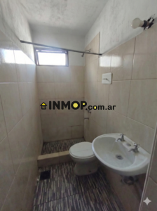 Venta casa en Barrio Fuchs Godoy Cruz - 4 Dormitorios Frente Chango Más