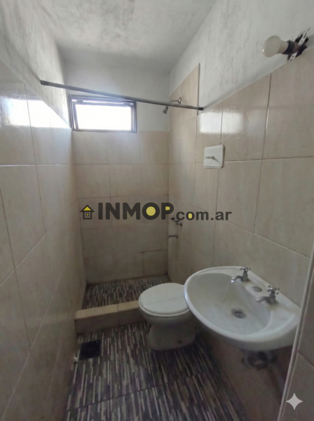 Venta casa en Barrio Fuchs Godoy Cruz - 4 Dormitorios Frente Chango Más