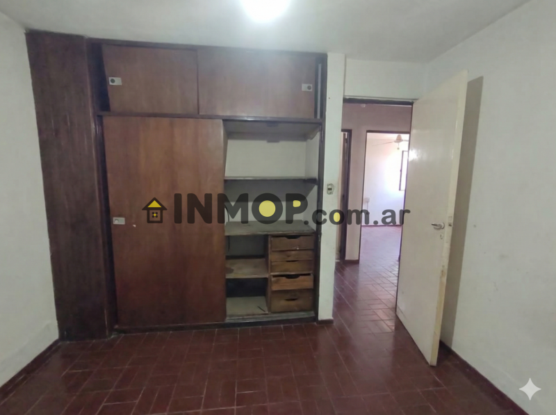 Venta casa en Barrio Fuchs Godoy Cruz - 4 Dormitorios Frente Chango Más