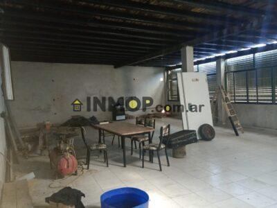Venta, Local Comercial con Departamento - Excelente Ubicación en Maipu