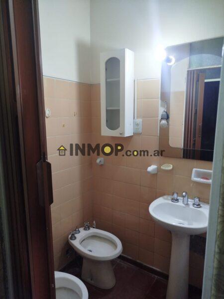 Alquiler Casa 3 Dormitorios - B° Antártida Argentina, Luzuriaga