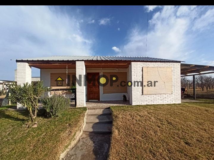 Casa en Venta en Salto de las Rosas: Tu Refugio a Minutos de San Rafael, Mendoza