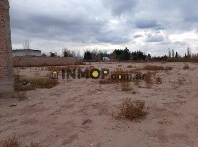 Excelente Lote en venta de 5200 mt2 en Corralitos, Guaymallen sobre el Carril Godoy Cruz. Servicios en puerta